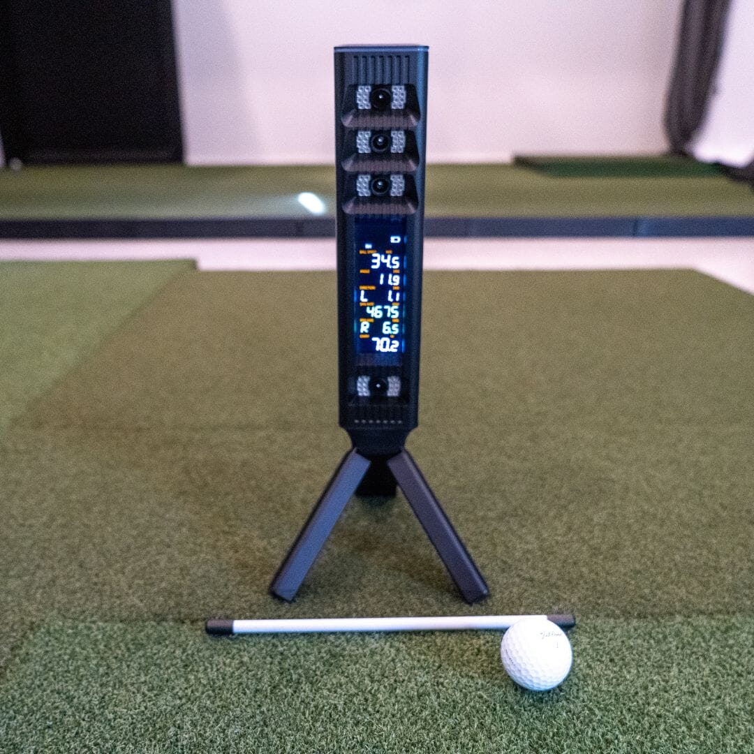 Square Omni SIG10 Golf Simulator Package