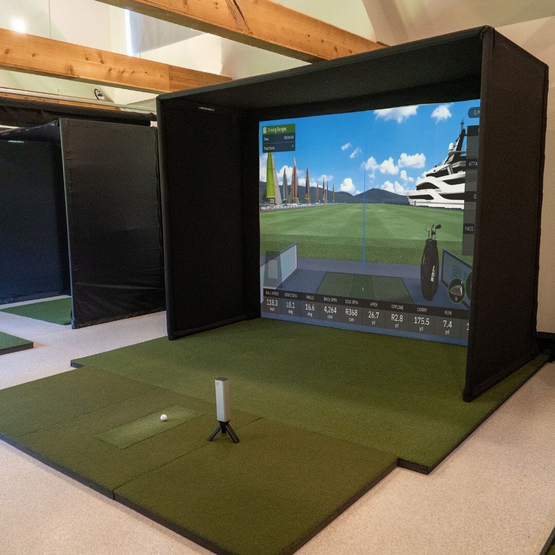 Square Omni SIG10 Golf Simulator Package